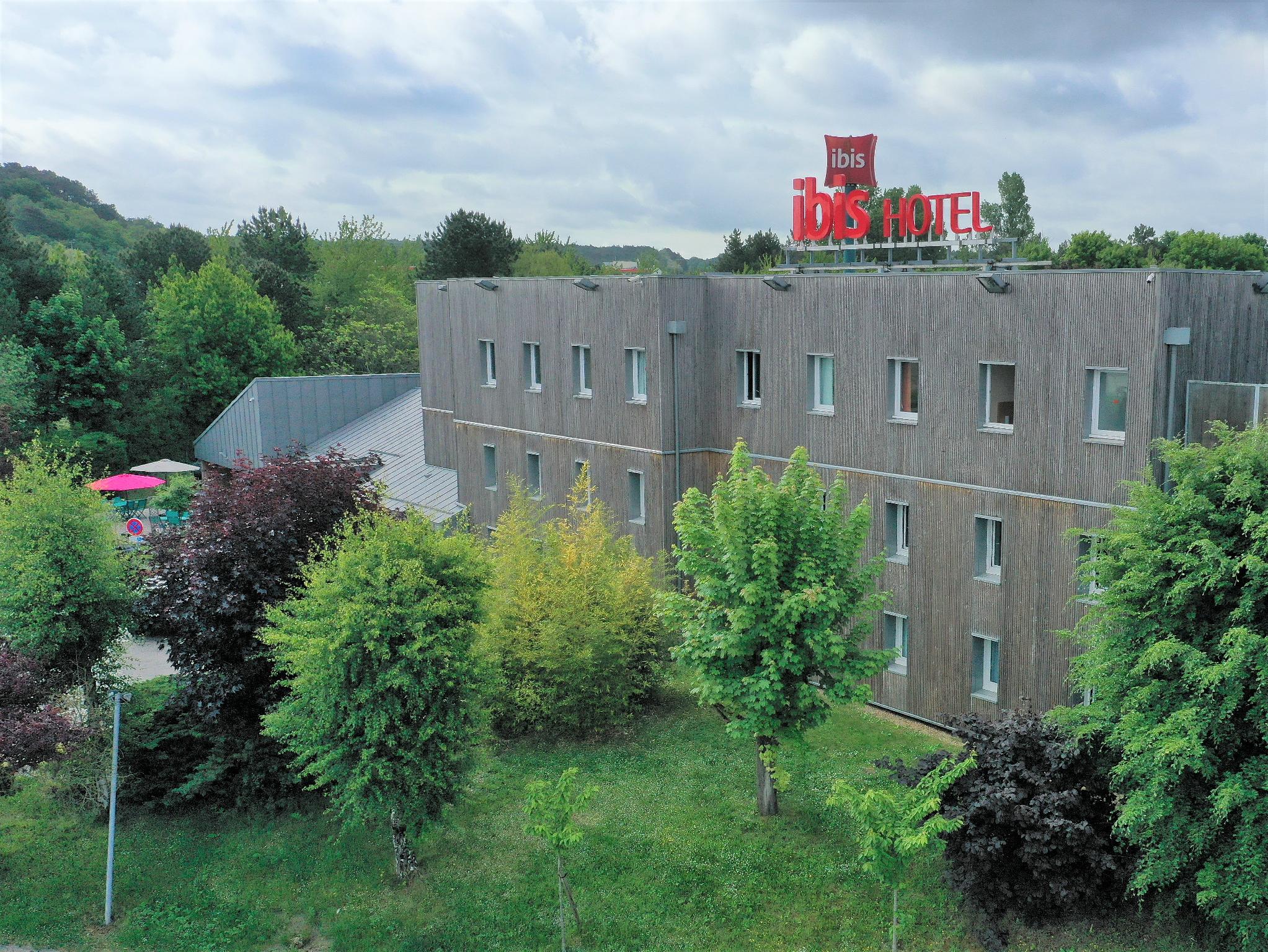 Ngoại cảnh khách sạn