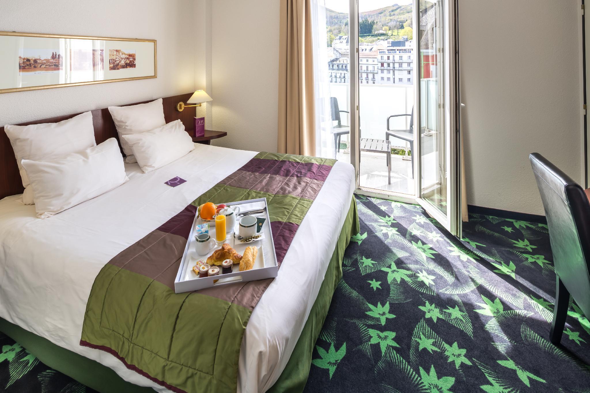 Ngoại cảnh khách sạn