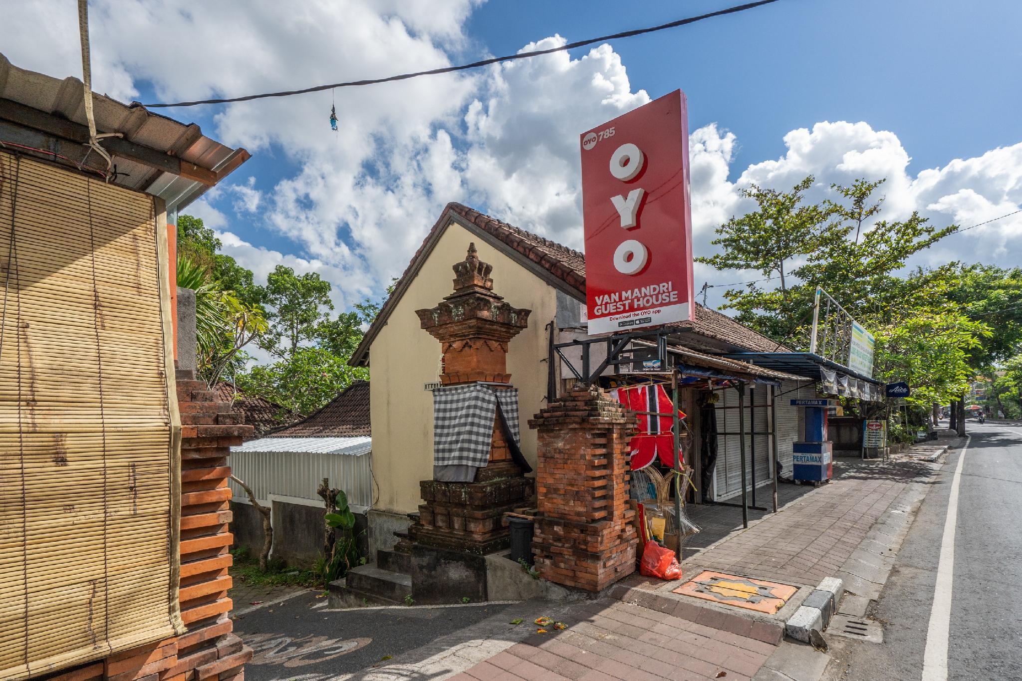 Ngoại cảnh khách sạn