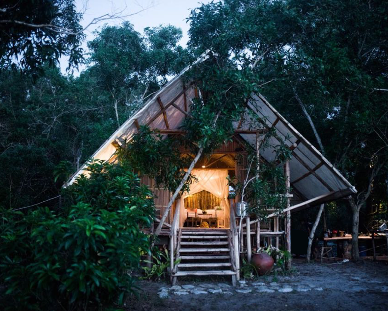 Ngoại cảnh khách sạn