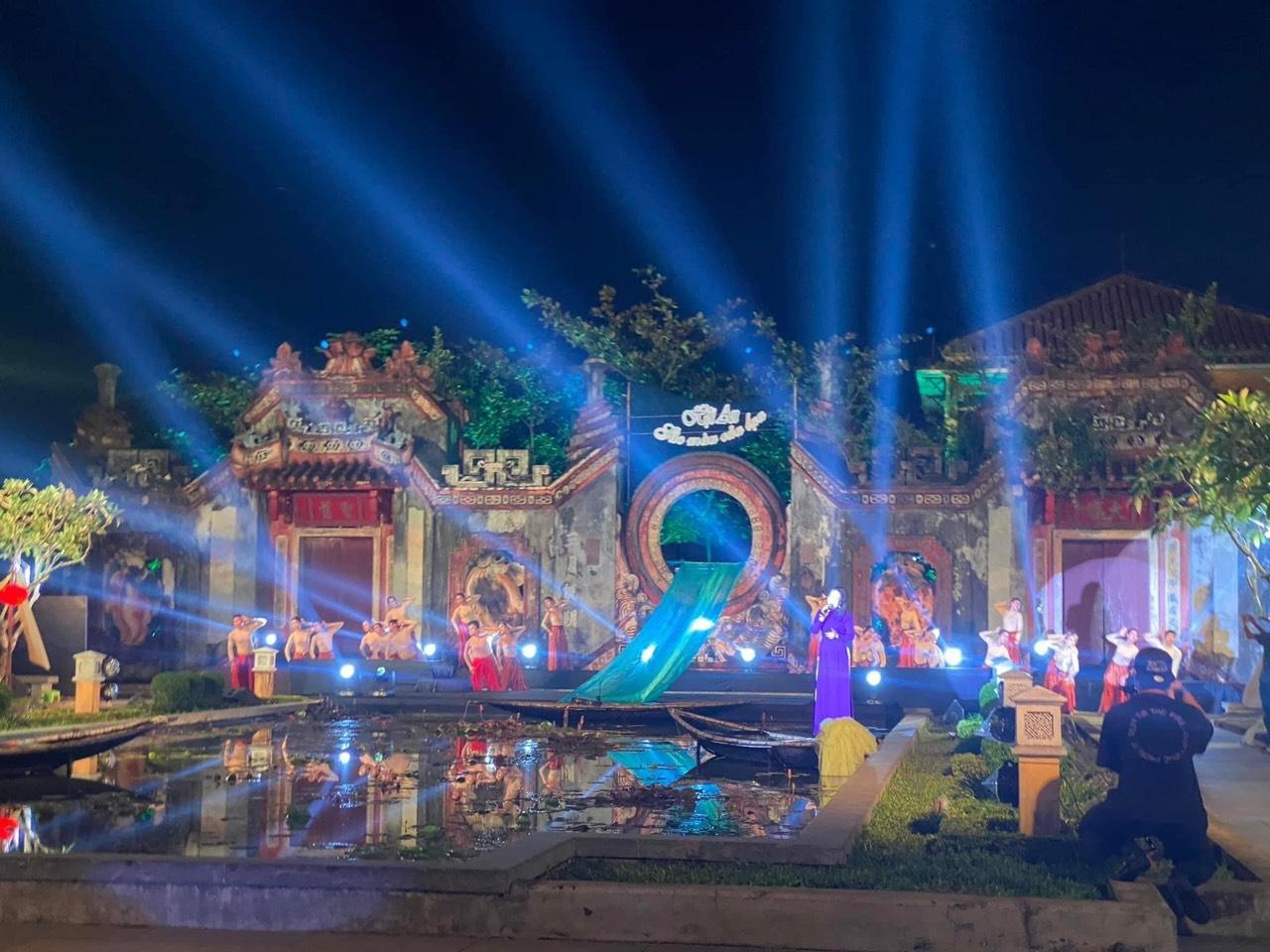 Nơi tham quan gần đây