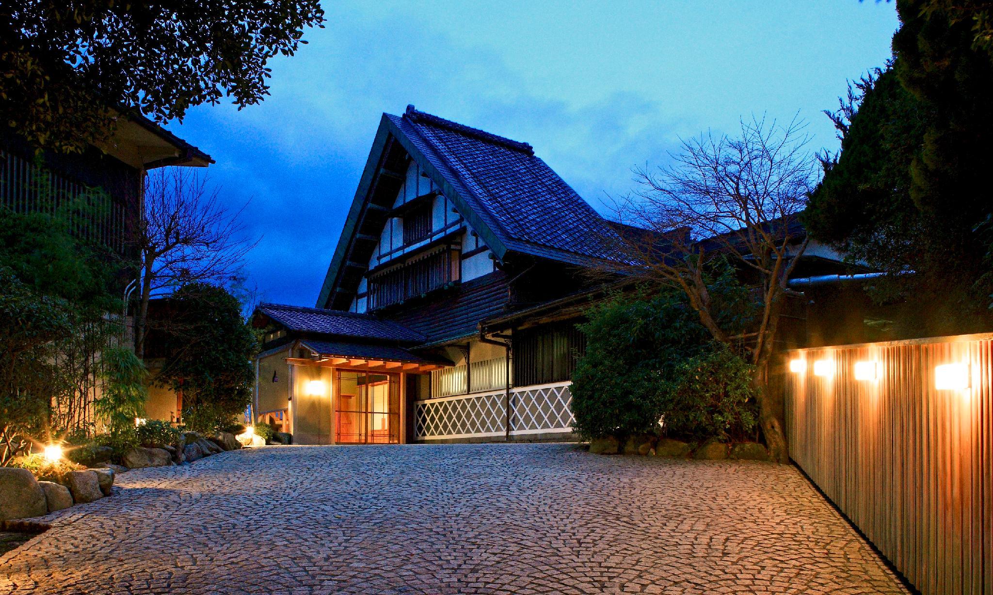 Ngoại cảnh khách sạn