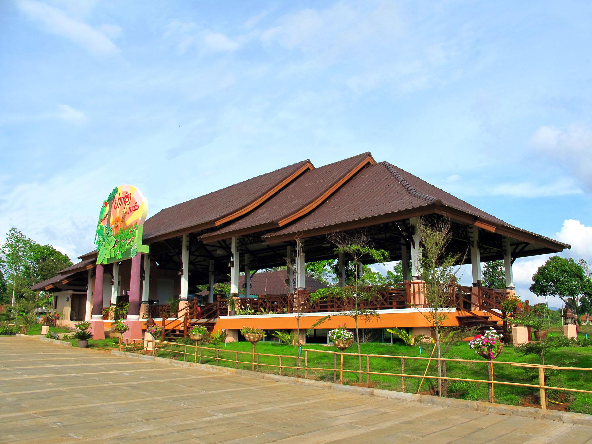 Ngoại cảnh khách sạn