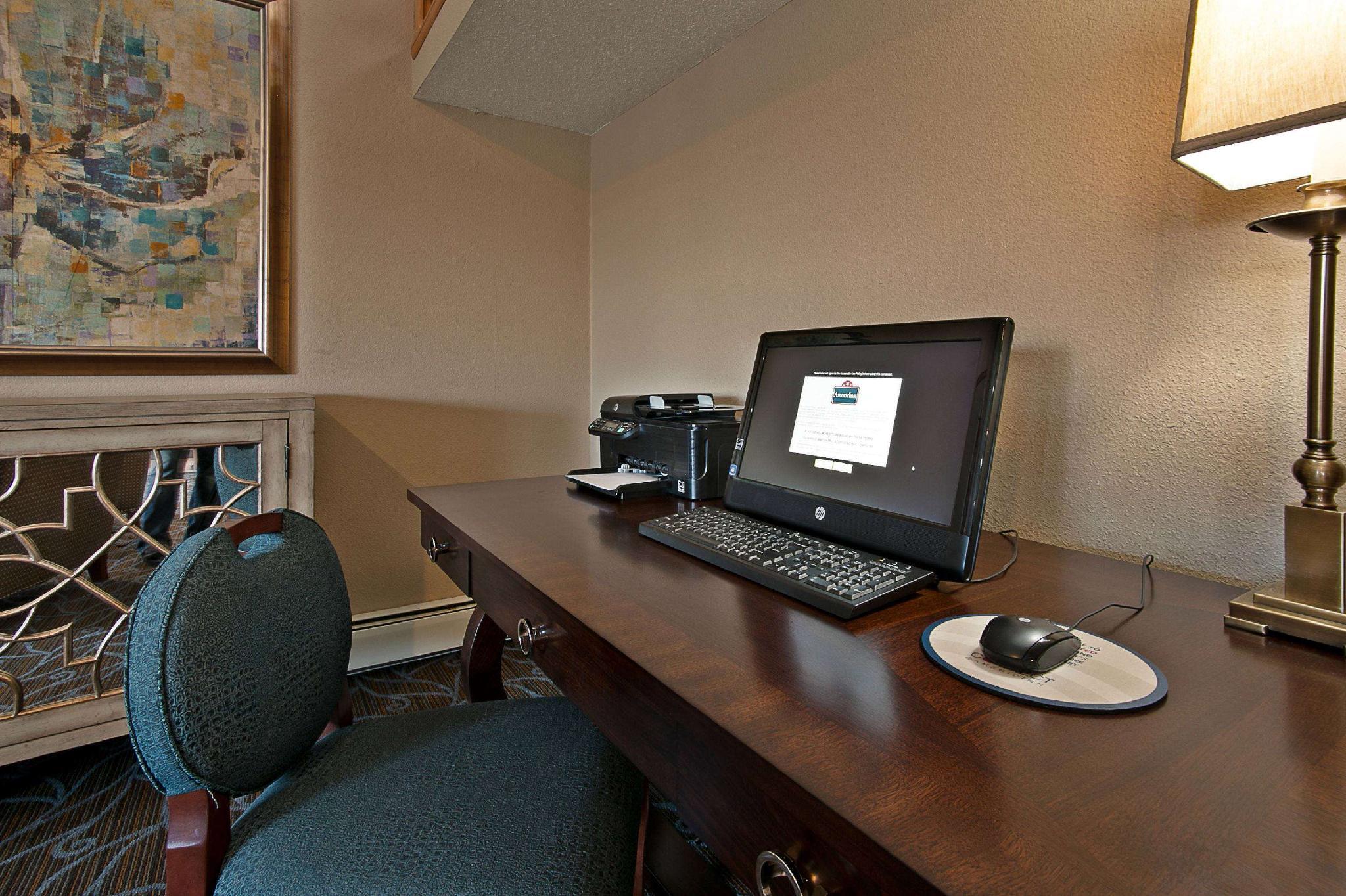 Trung tâm hội nghị