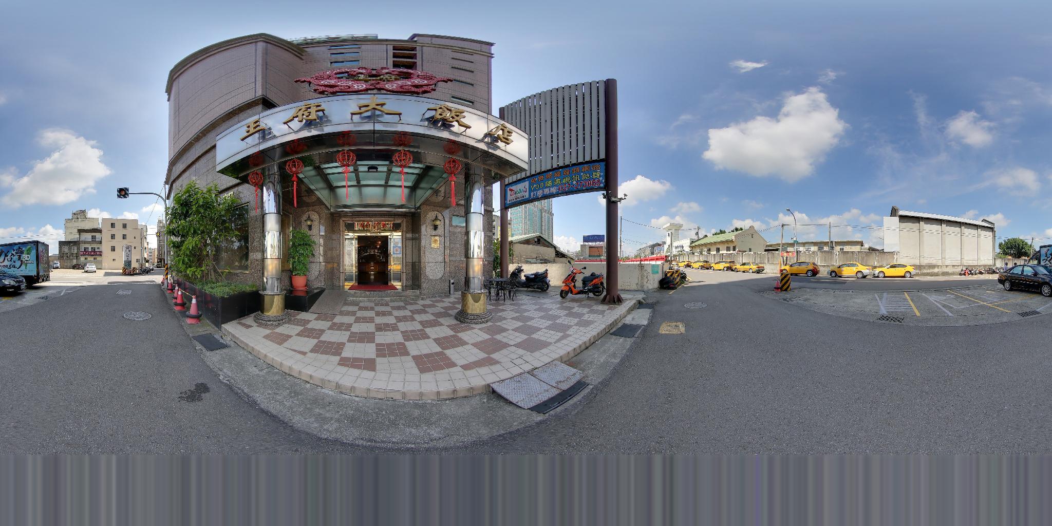 Ngoại cảnh khách sạn