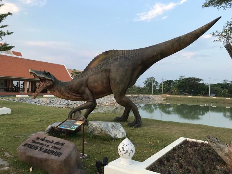 Nơi tham quan gần đây