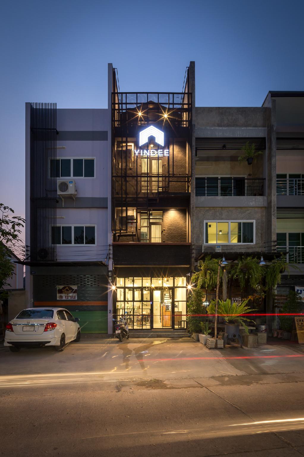 Ngoại cảnh khách sạn