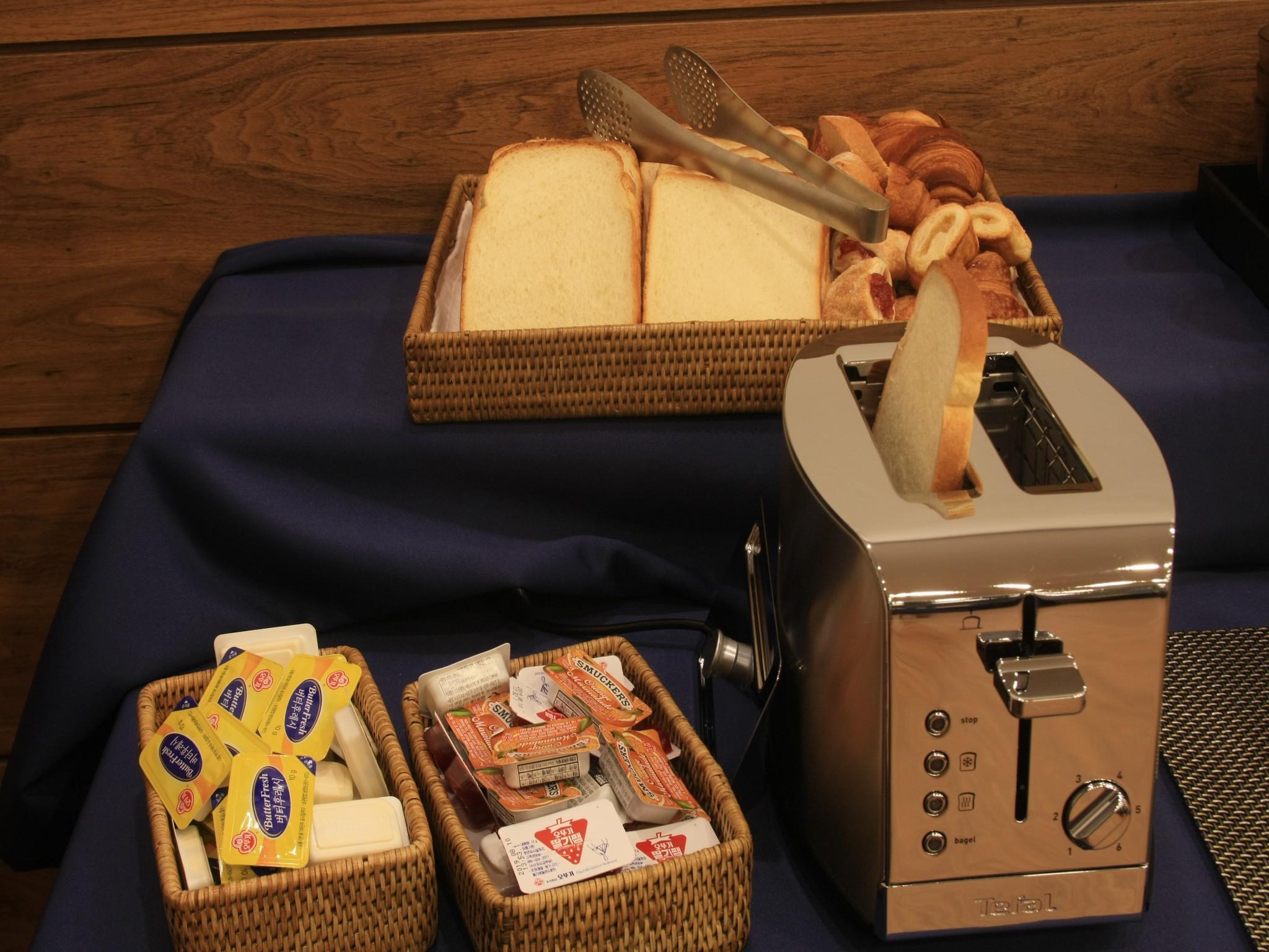 Đồ ăn và thức uống