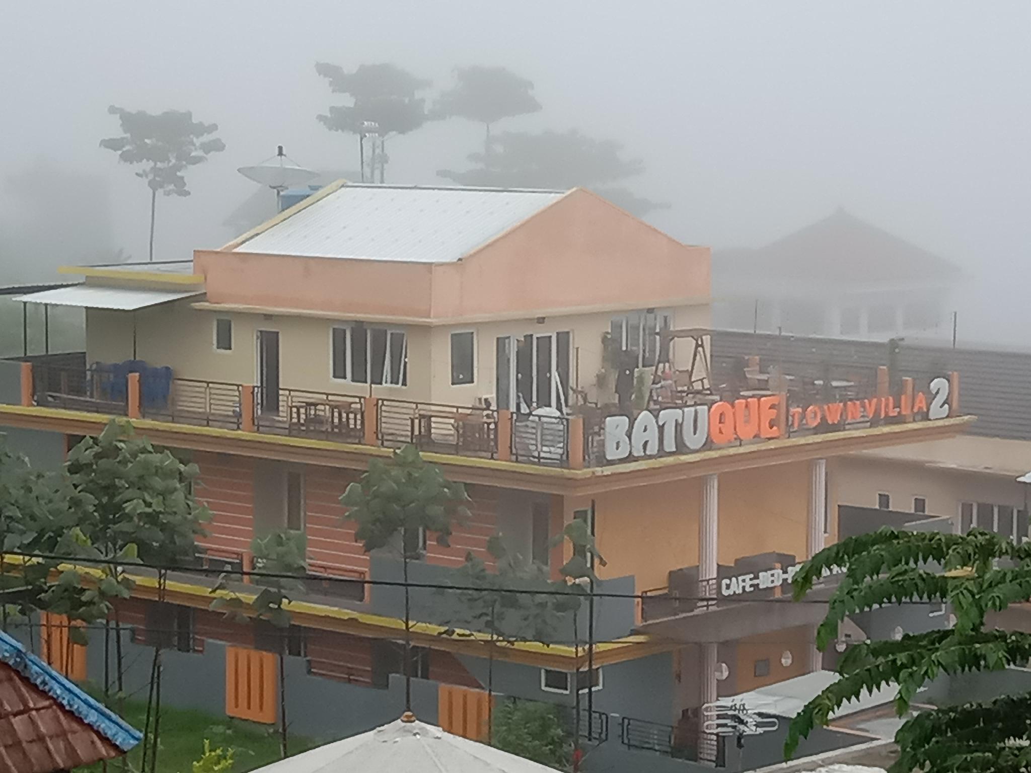 Ngoại cảnh khách sạn