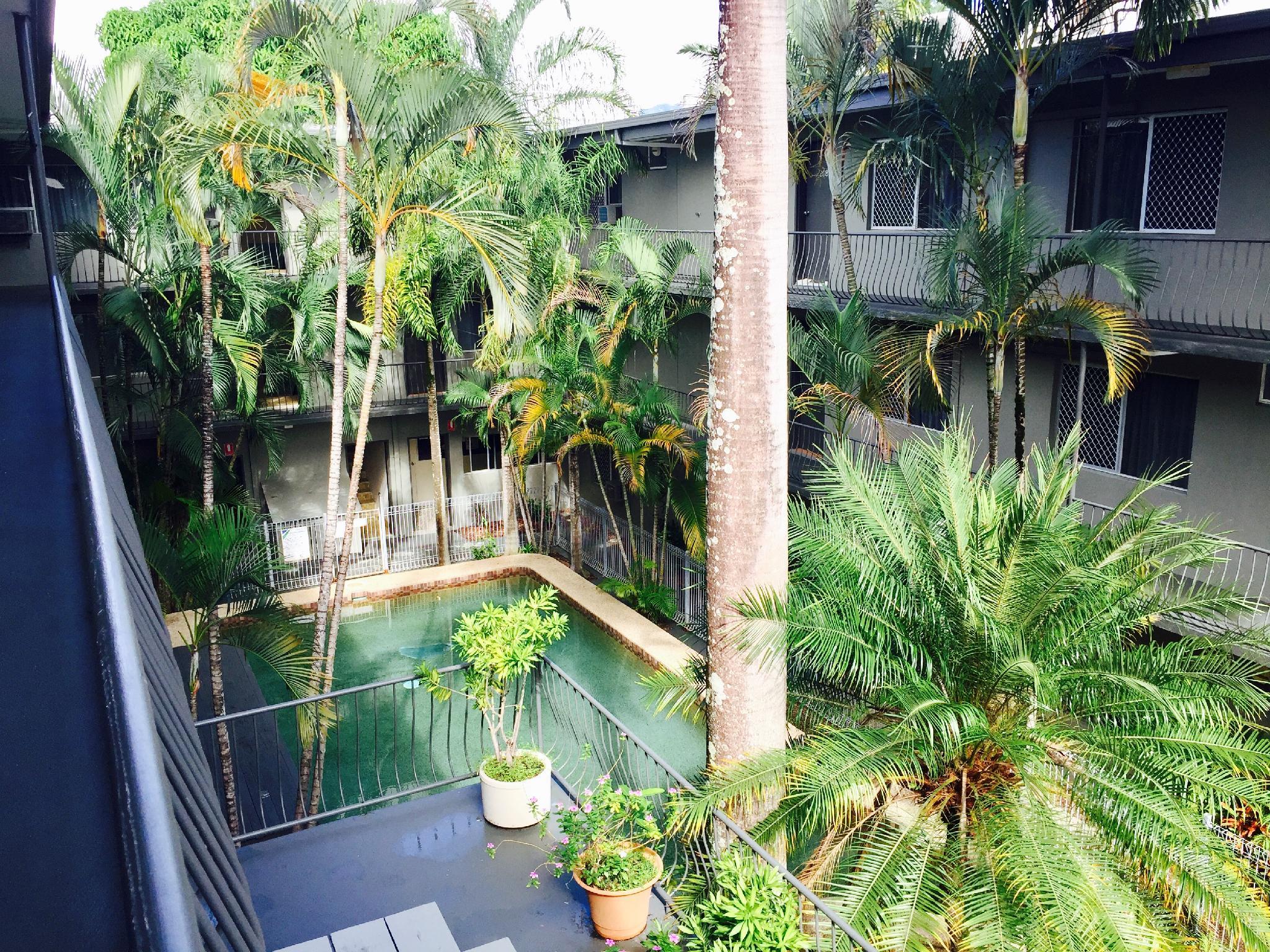 Khu vực xung quanh