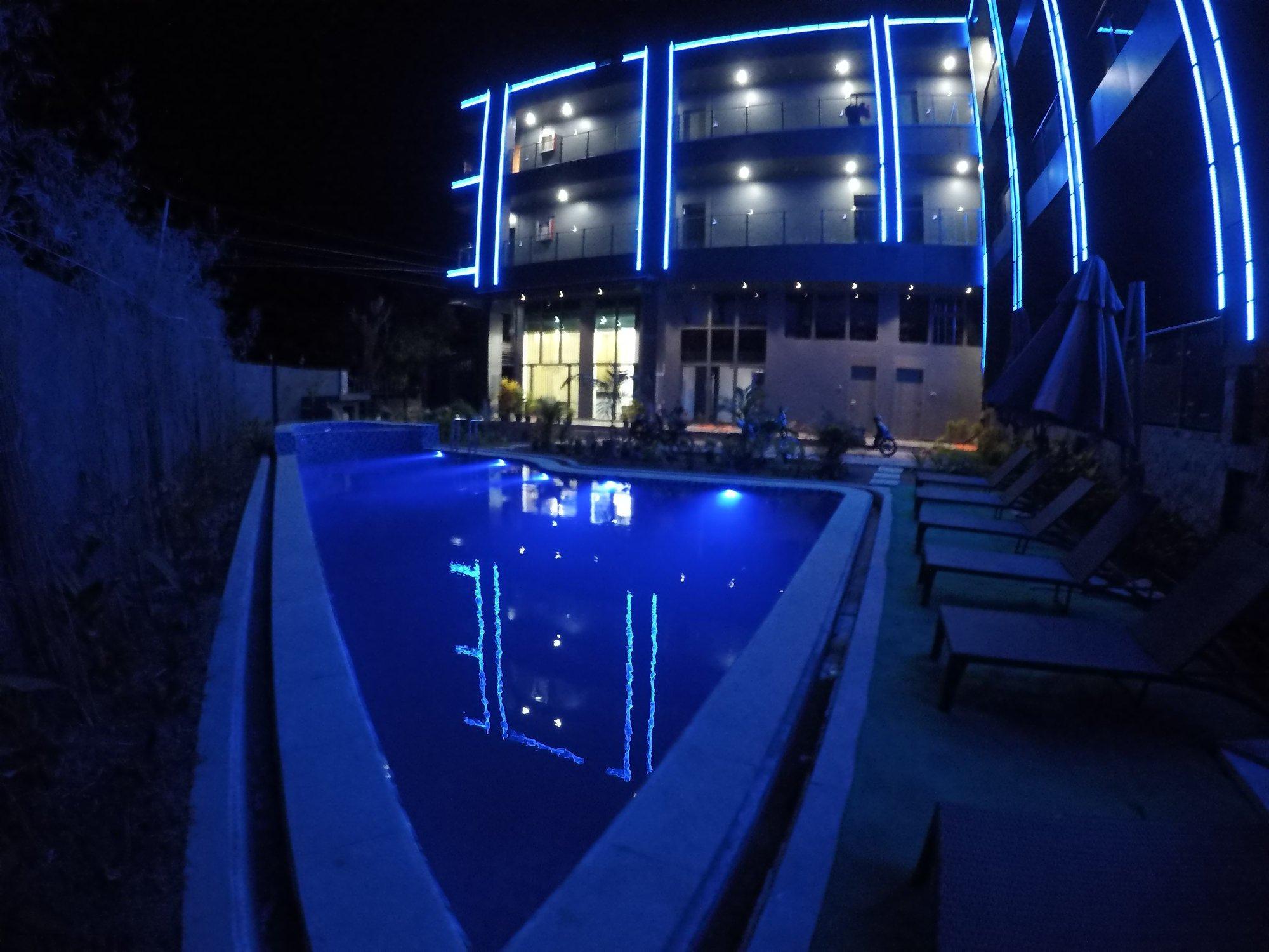 Ngoại cảnh khách sạn