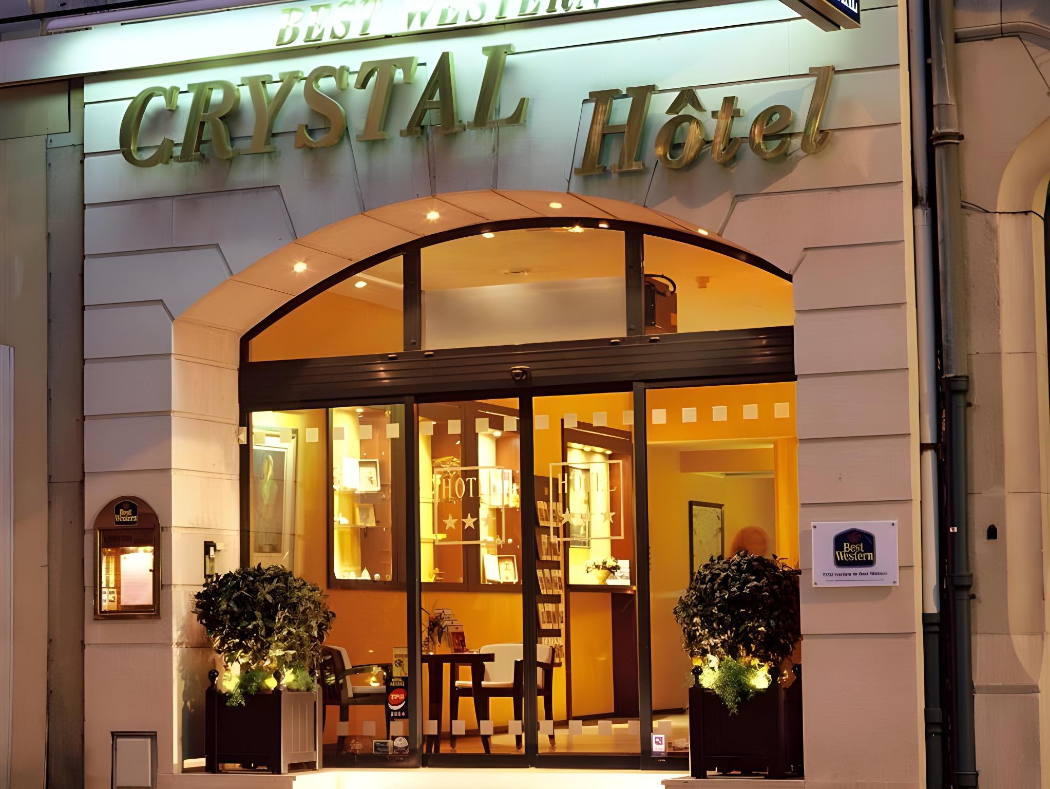 Ngoại cảnh khách sạn