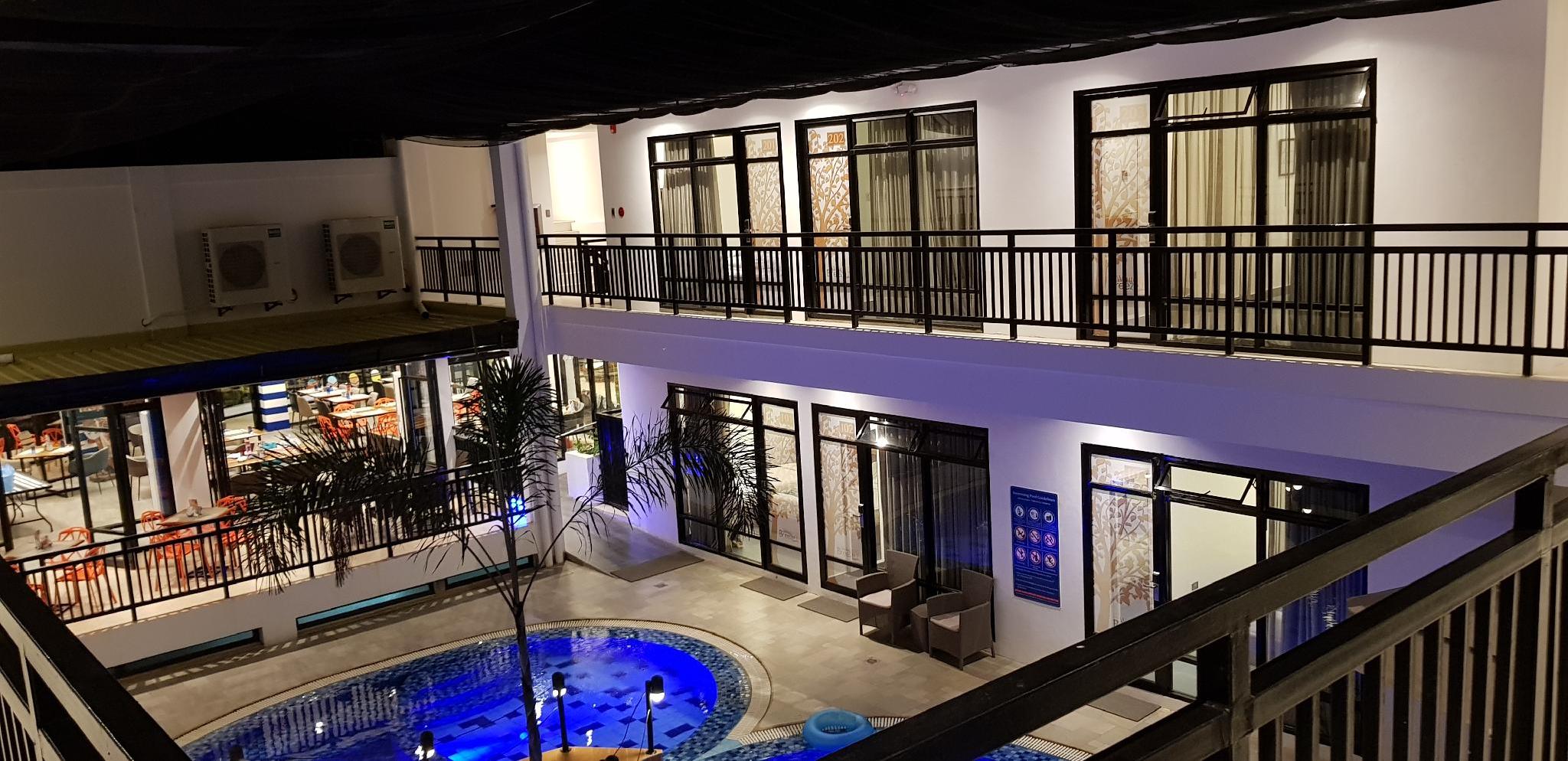 Ngoại cảnh khách sạn