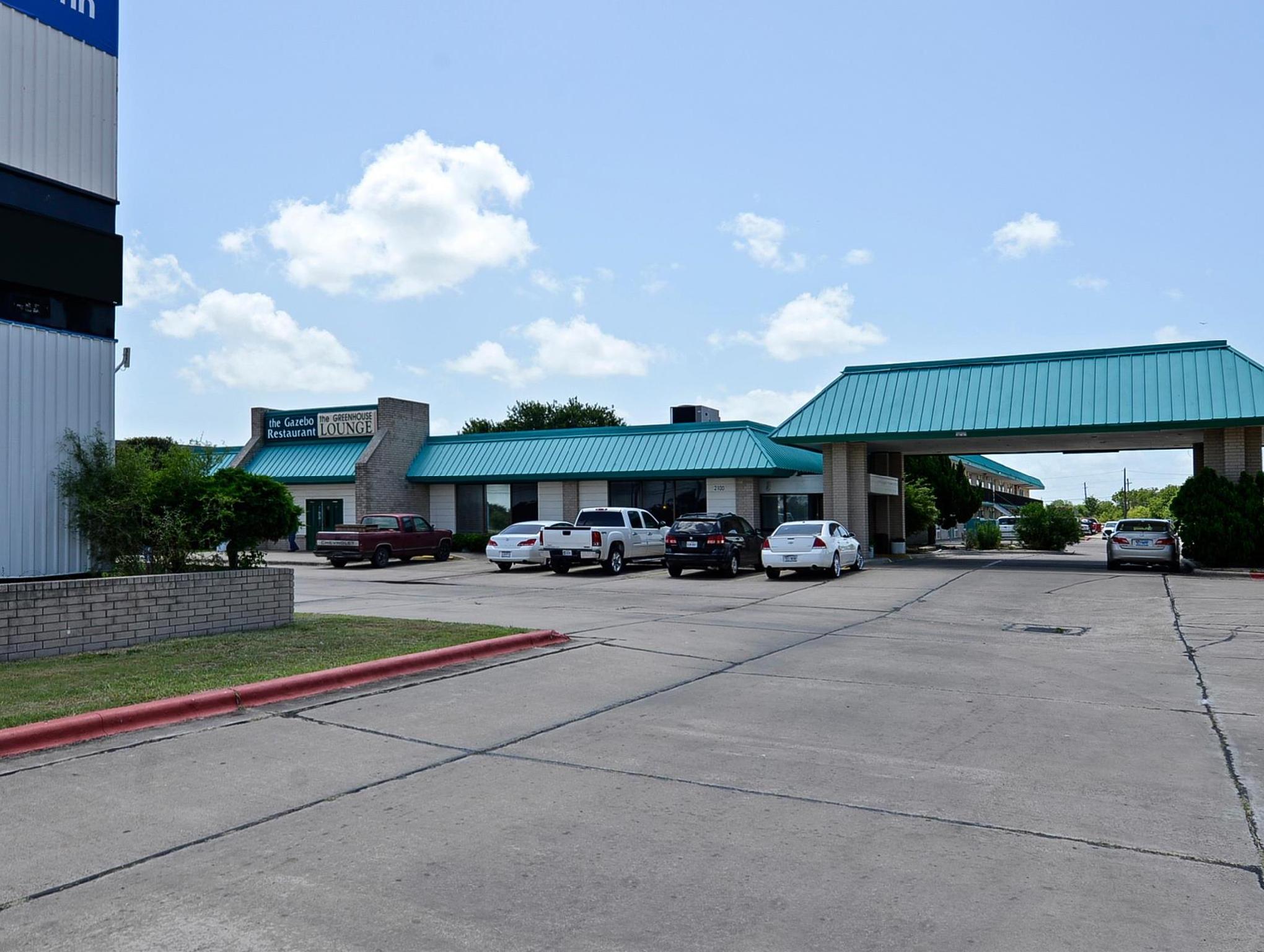 Ngoại cảnh khách sạn