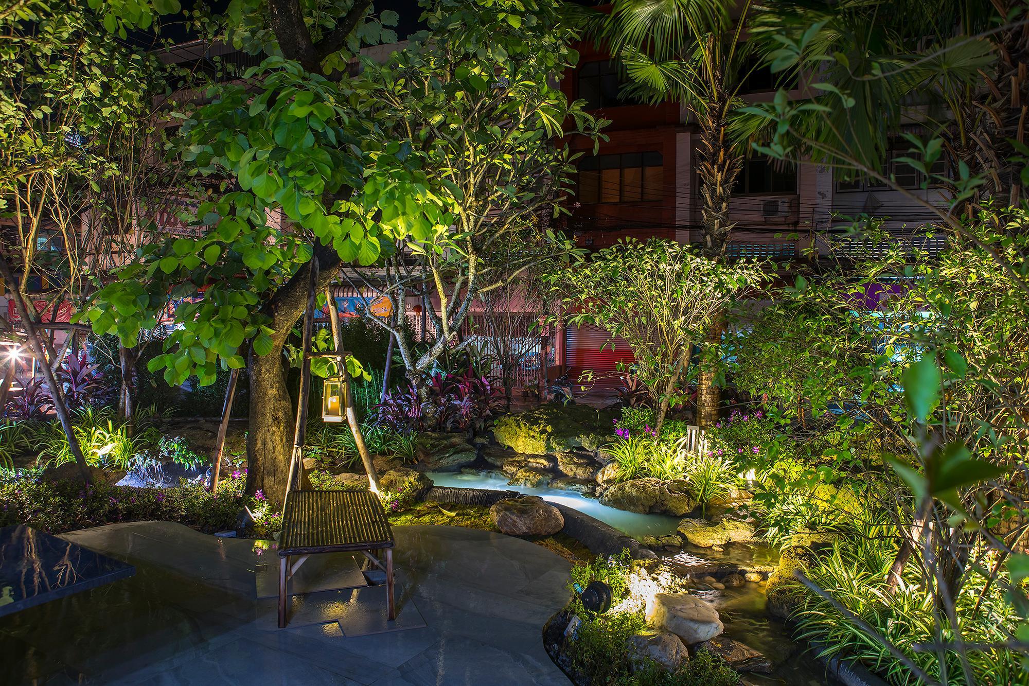 Ngoại cảnh khách sạn