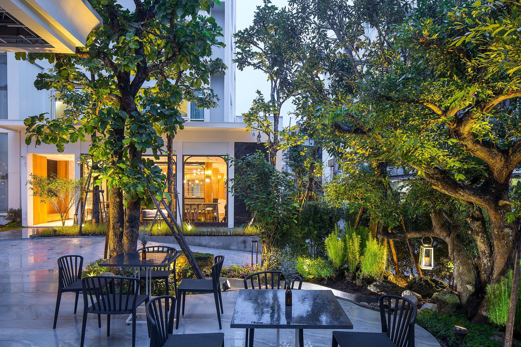 Ngoại cảnh khách sạn