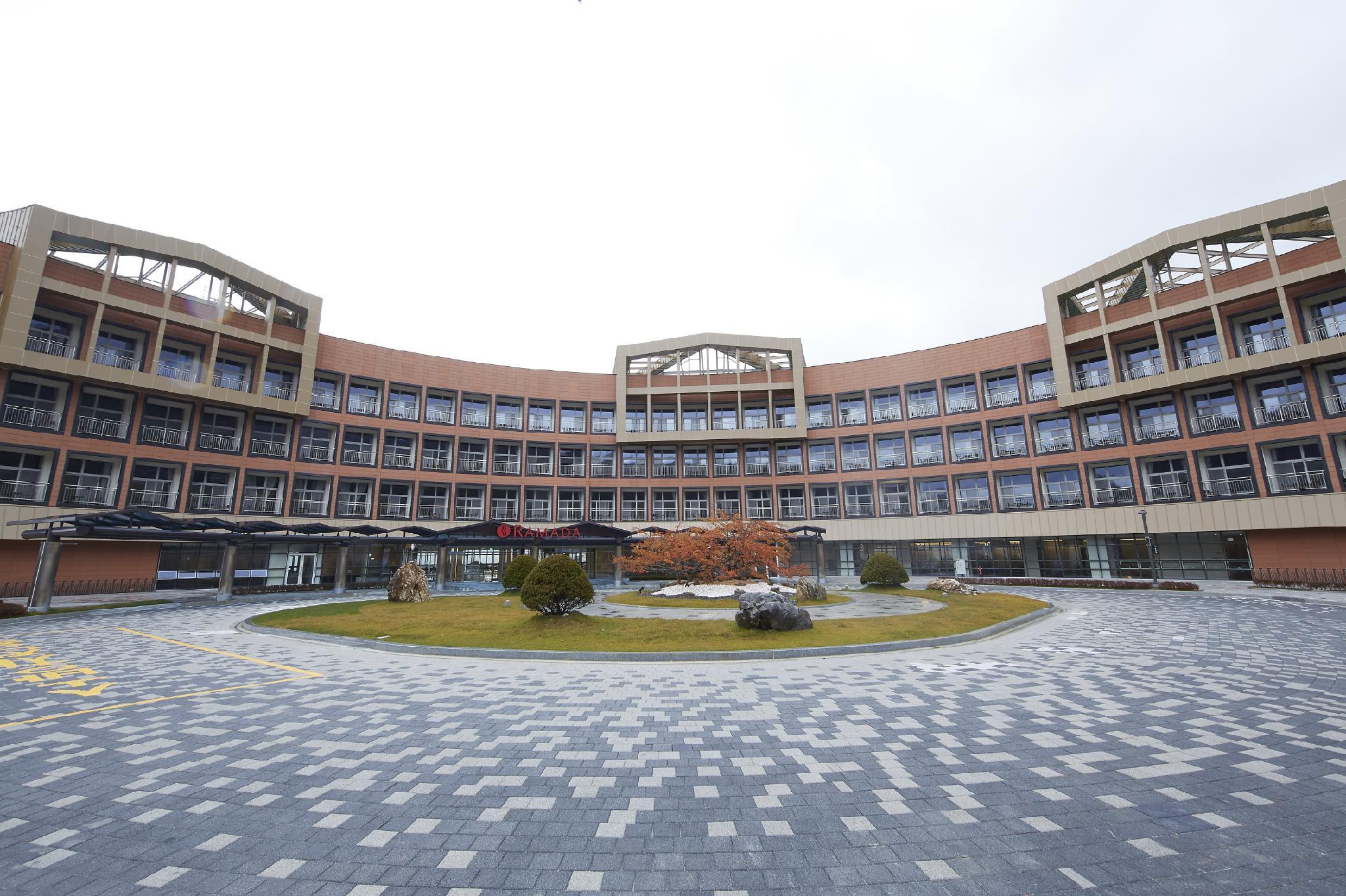 Ngoại cảnh khách sạn