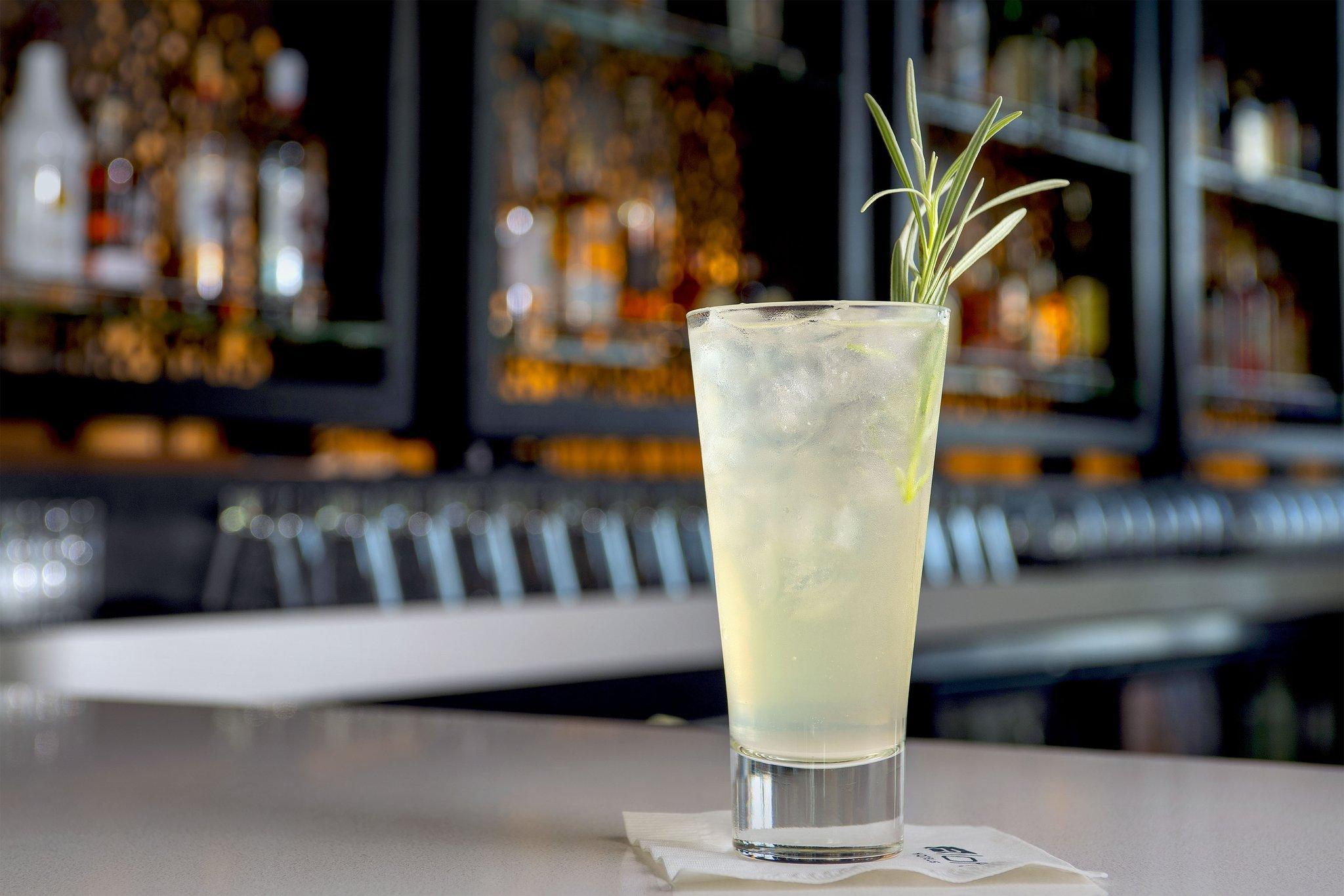 Đồ ăn và thức uống