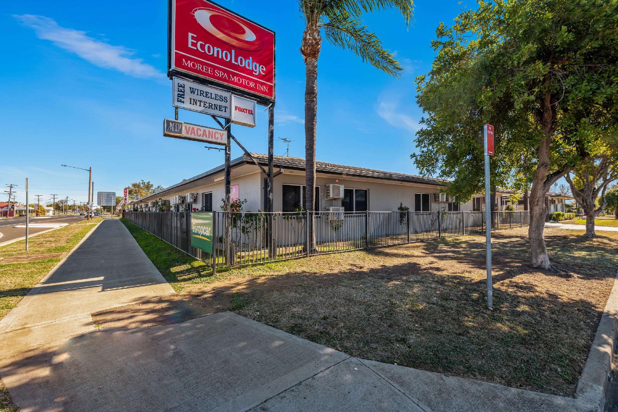 Ngoại cảnh khách sạn