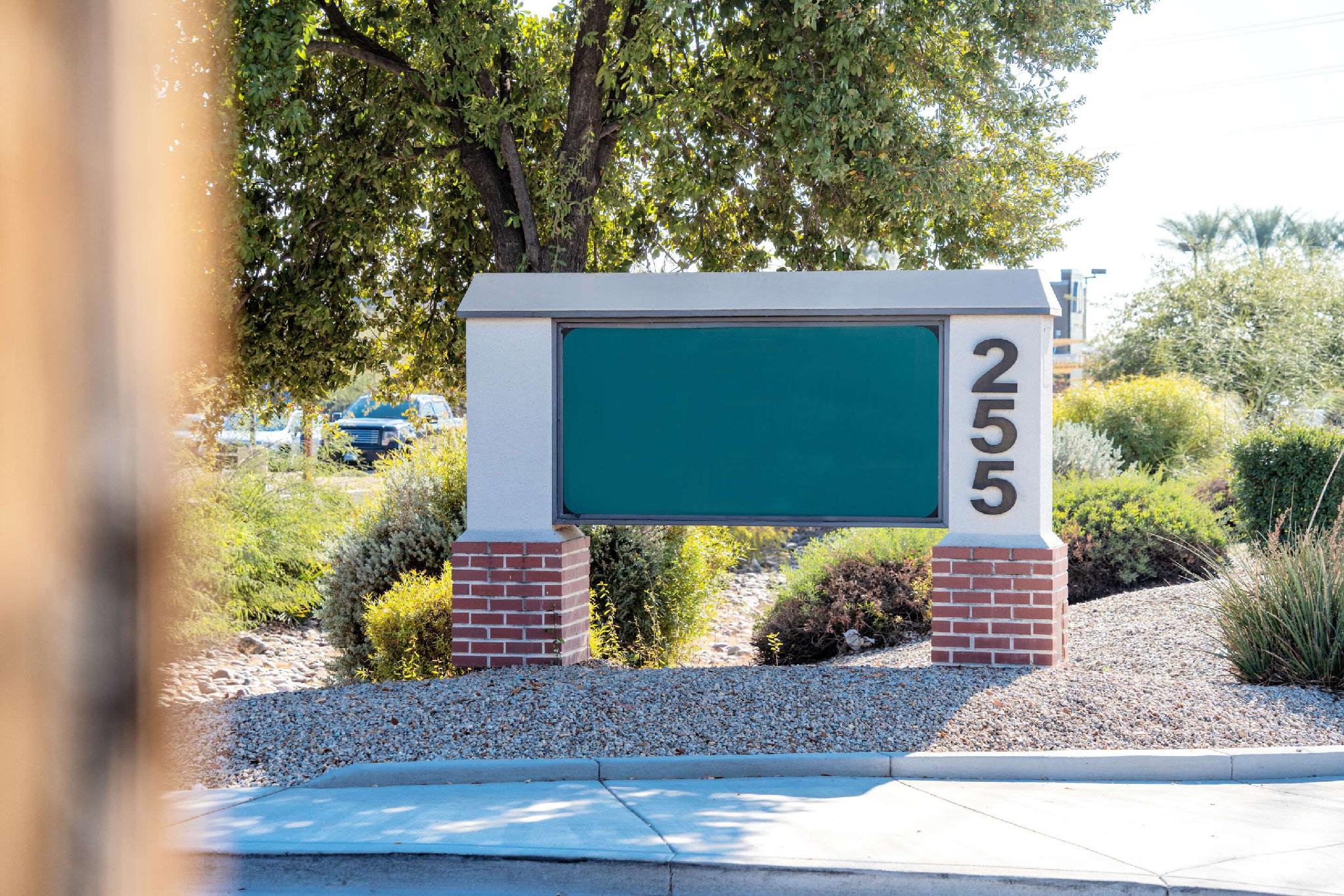 Ngoại cảnh khách sạn