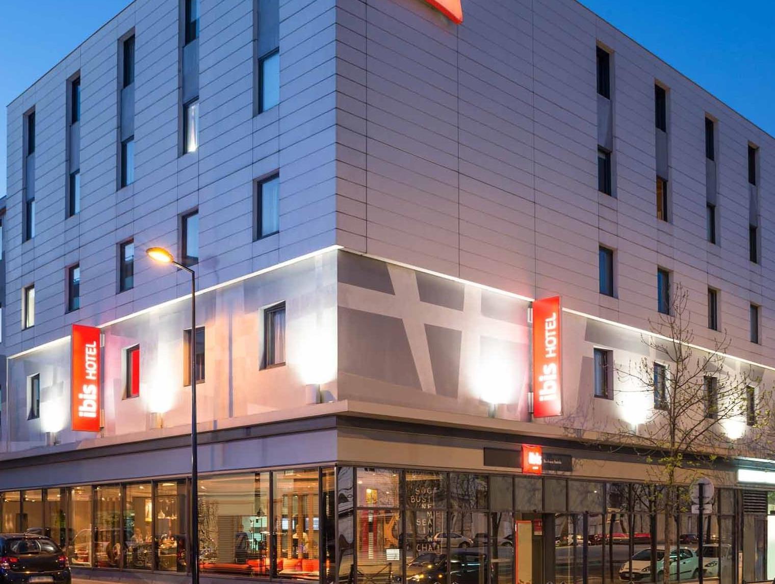 Ngoại cảnh khách sạn