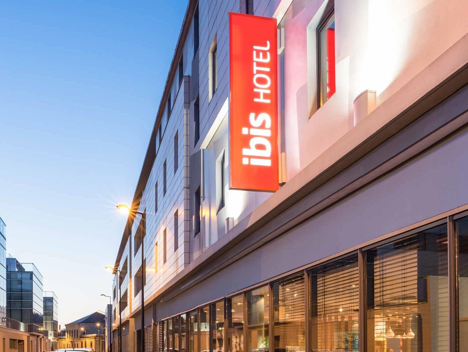 Ngoại cảnh khách sạn