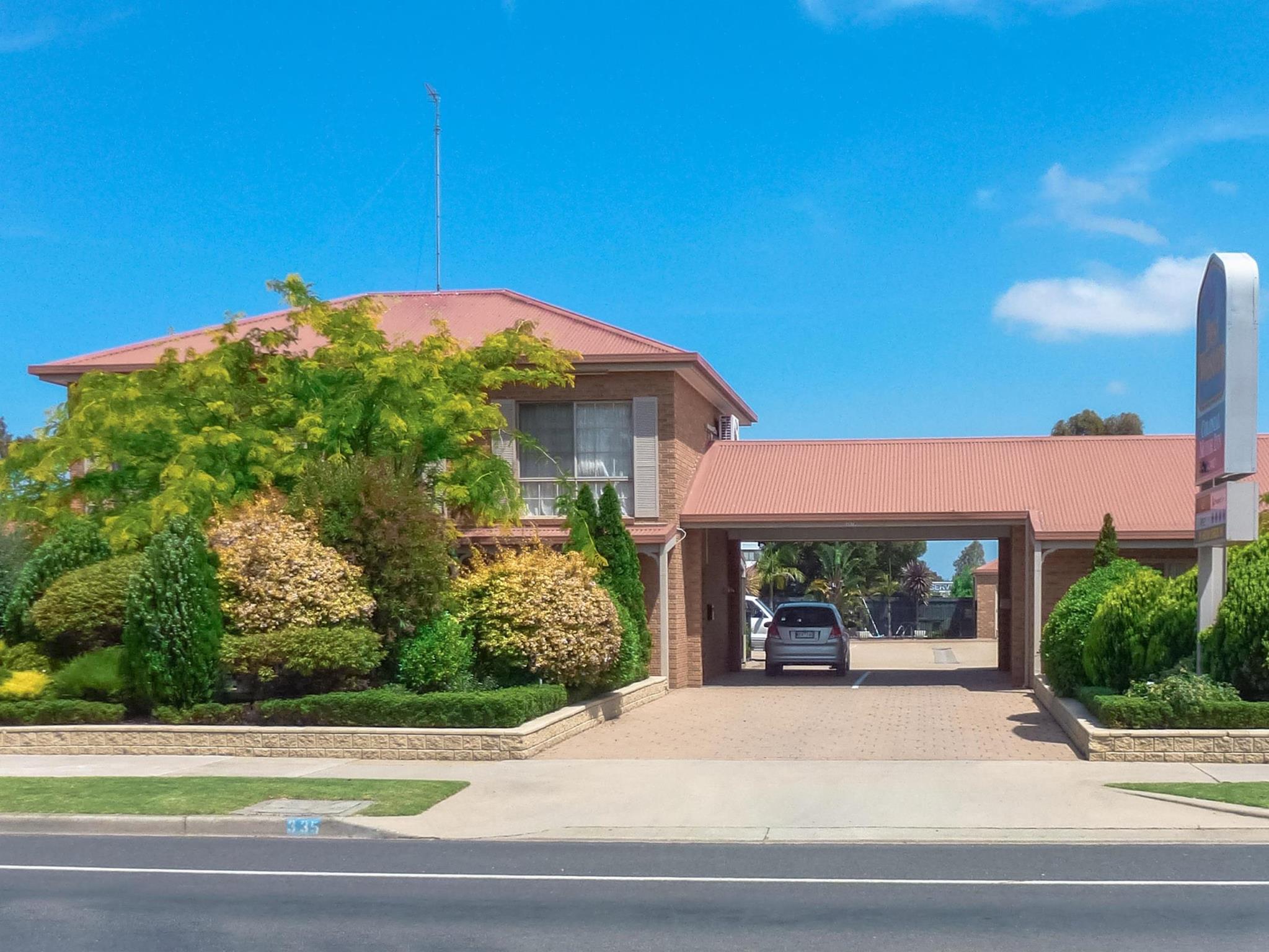 Ngoại cảnh khách sạn