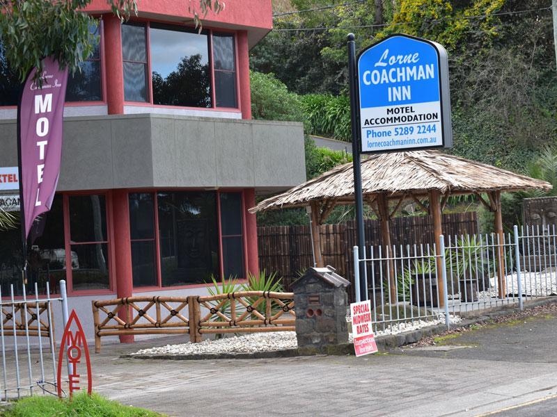 Ngoại cảnh khách sạn