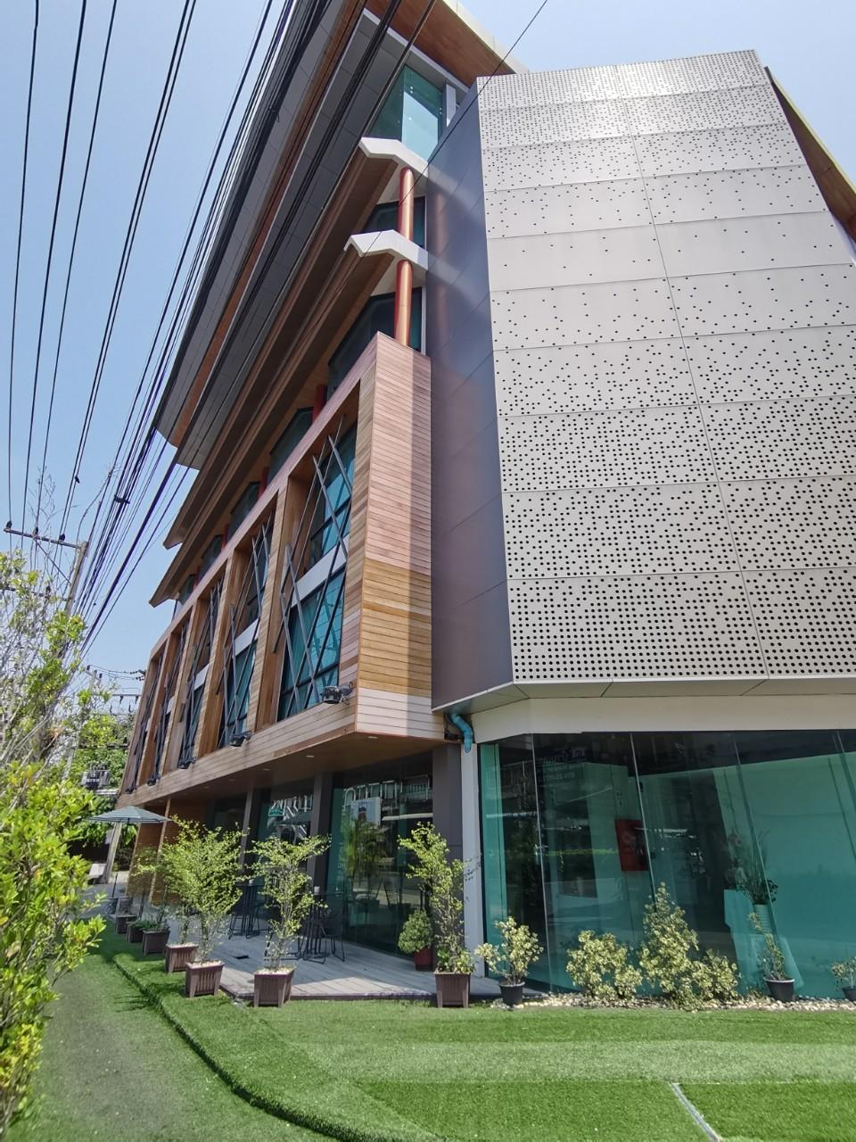 Ngoại cảnh khách sạn