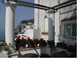 Nơi tham quan gần đây