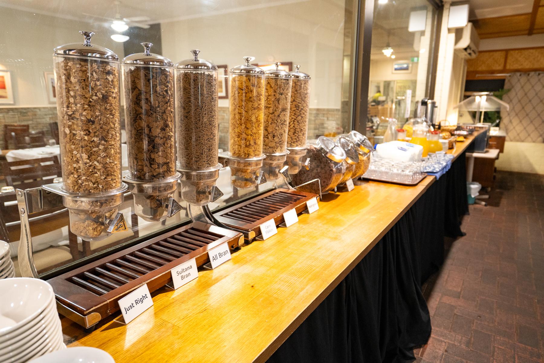 Đồ ăn và thức uống