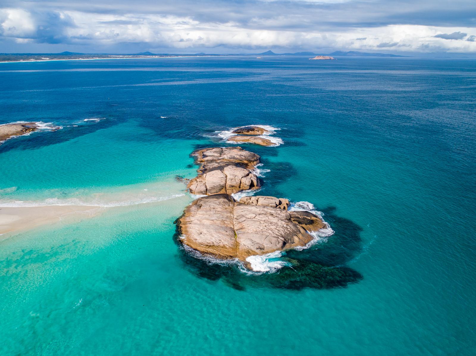 Nơi tham quan gần đây