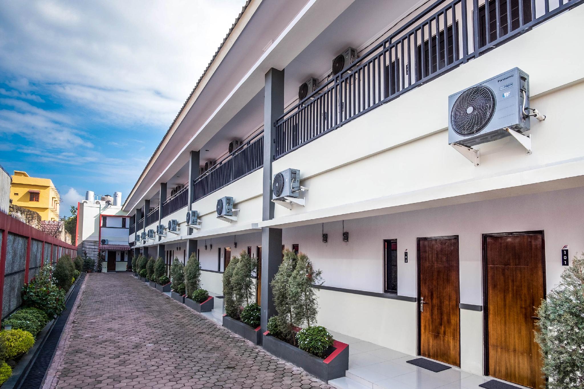 Ngoại cảnh khách sạn