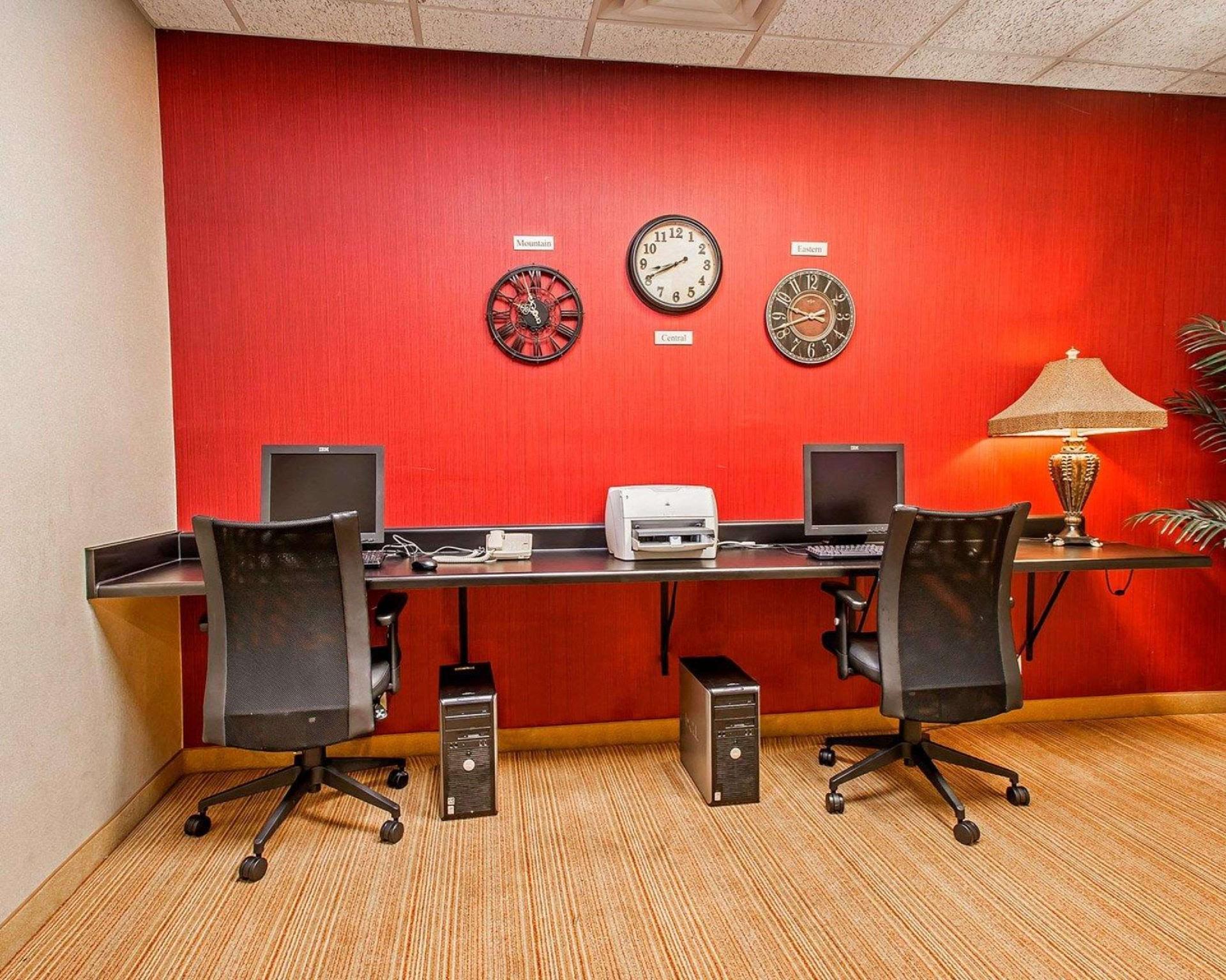 Trung tâm hội nghị