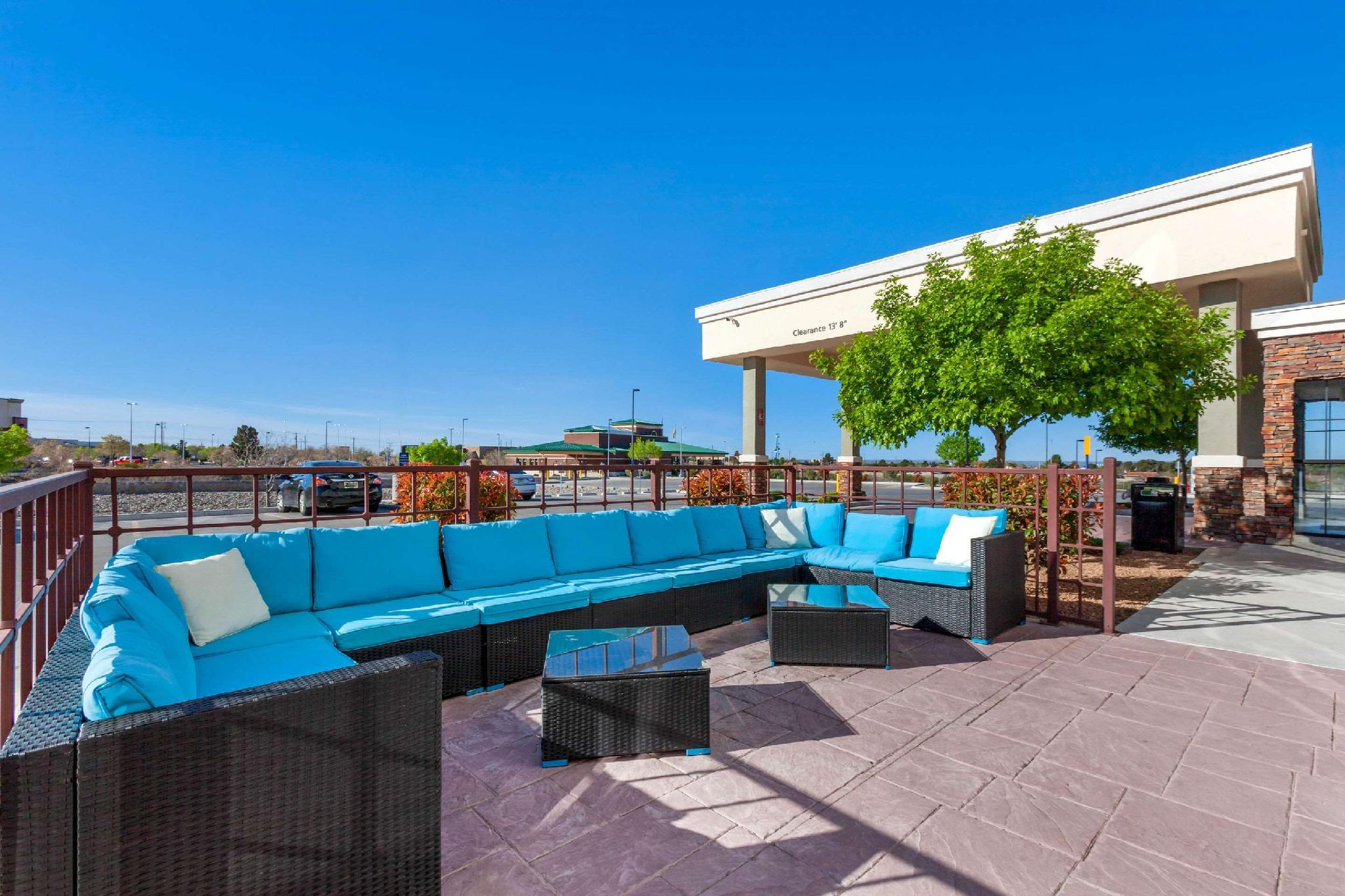 Ban công/sân hiên