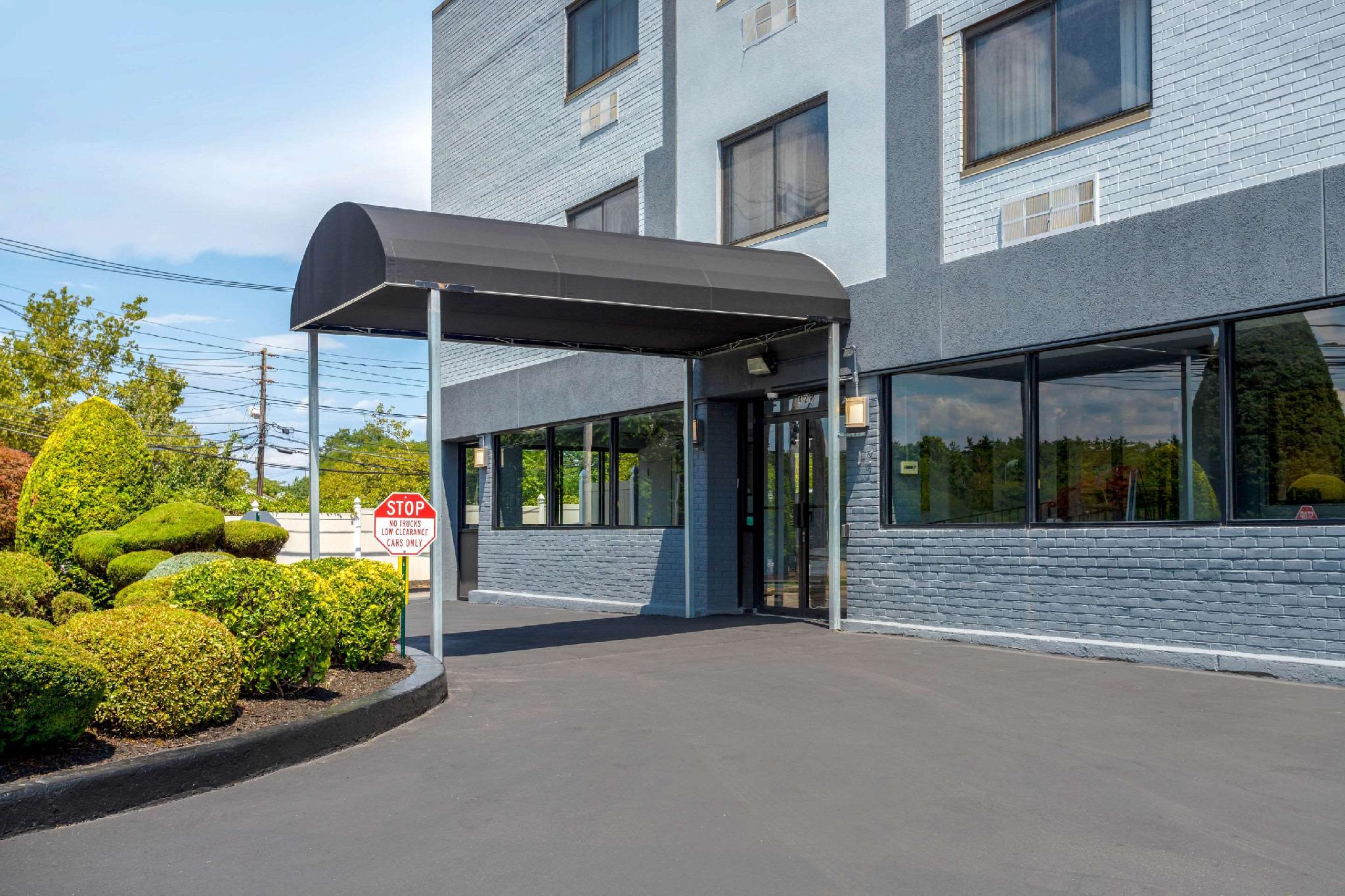 Ngoại cảnh khách sạn