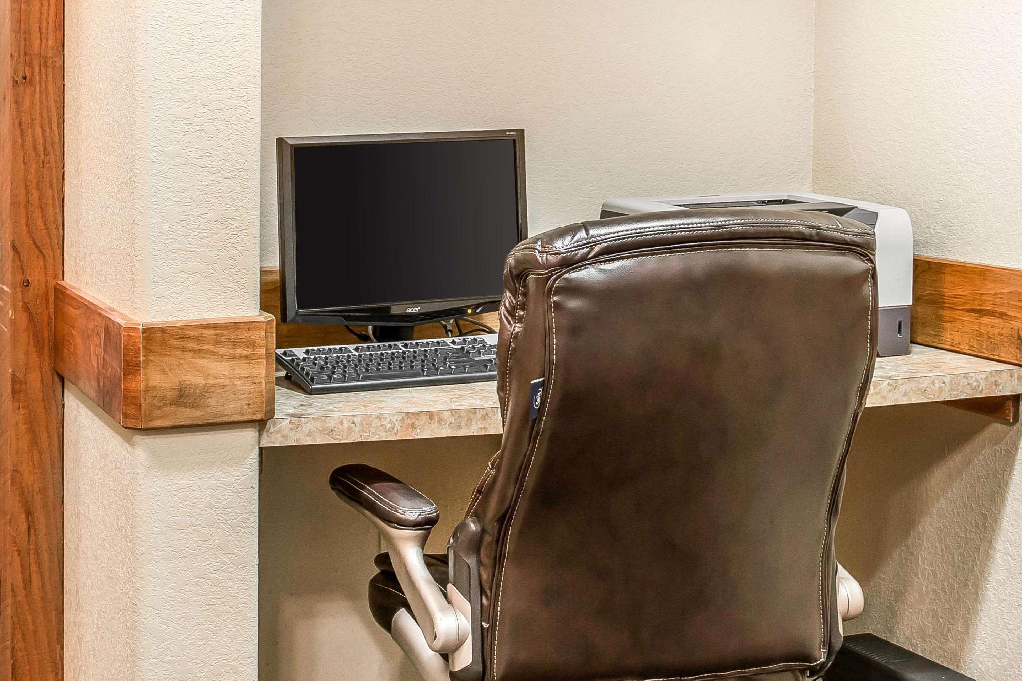 Trung tâm hội nghị