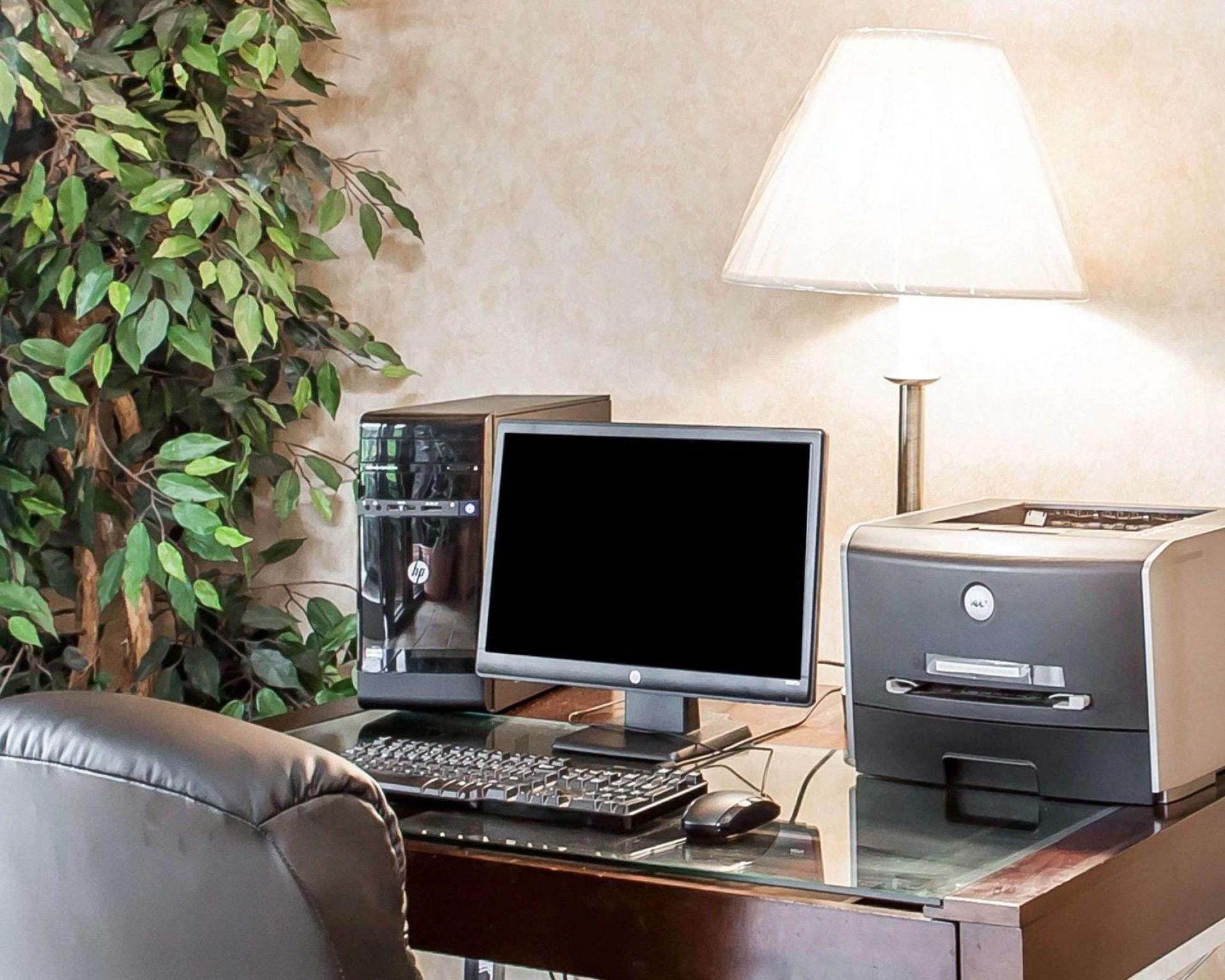 Trung tâm hội nghị