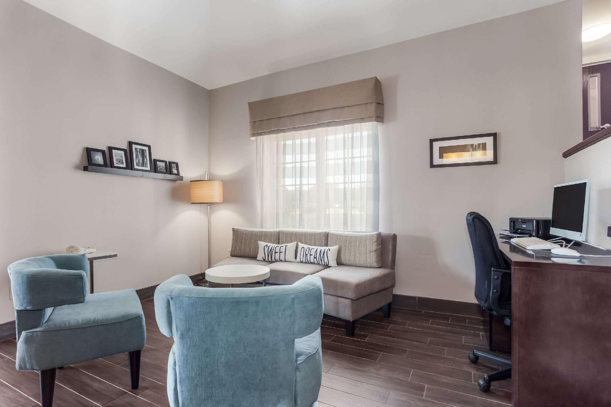 Trung tâm hội nghị