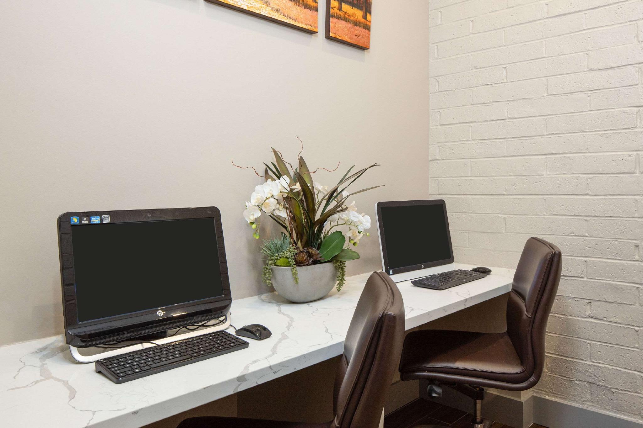 Trung tâm hội nghị