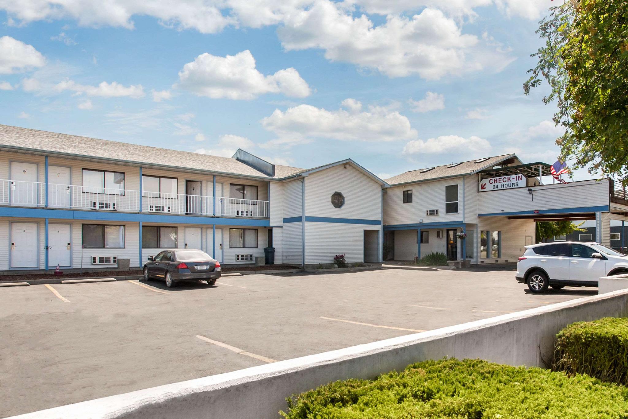 Ngoại cảnh khách sạn