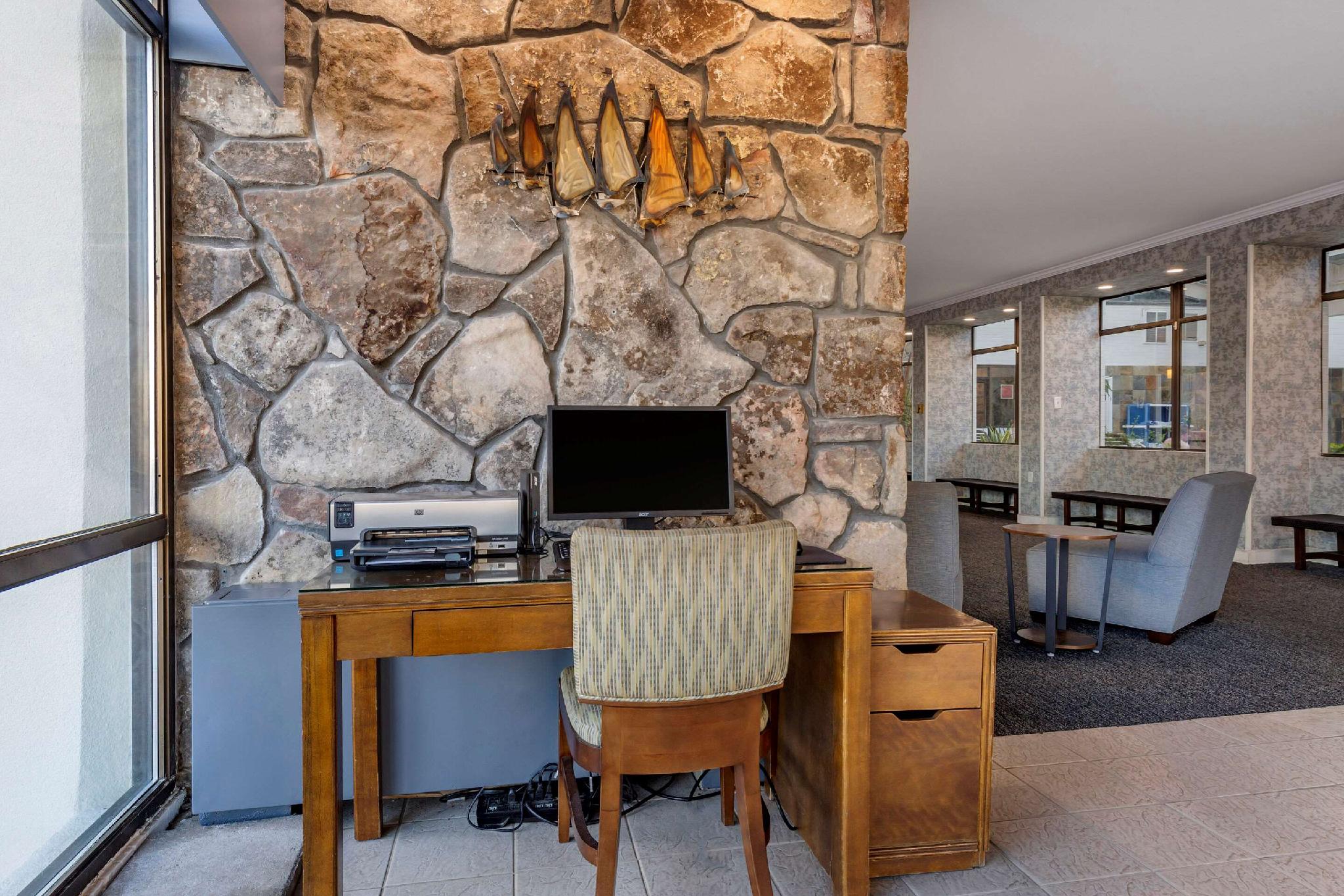 Trung tâm hội nghị