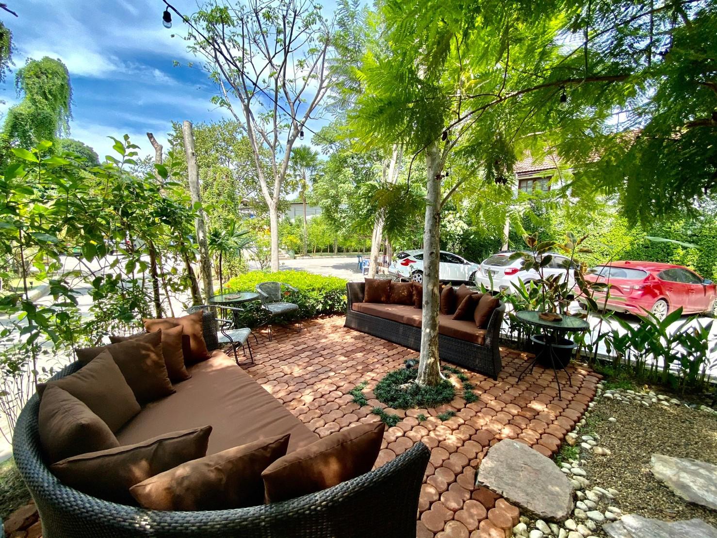 Ngoại cảnh khách sạn