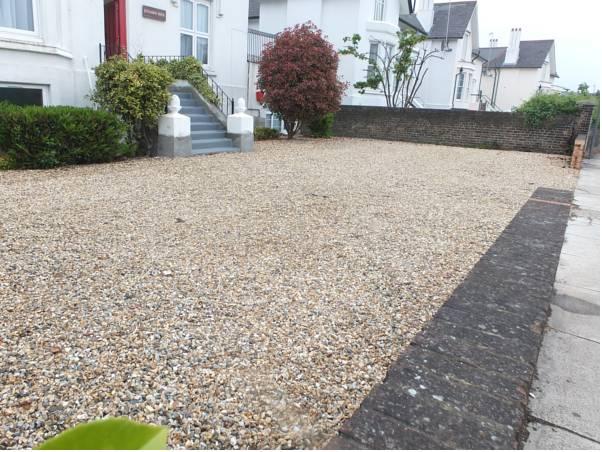 Ngoại cảnh khách sạn