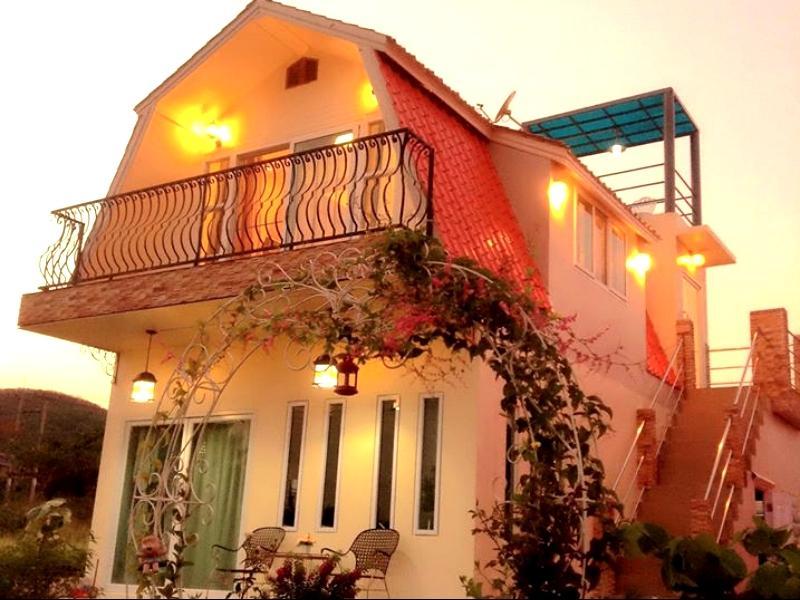 Ngoại cảnh khách sạn