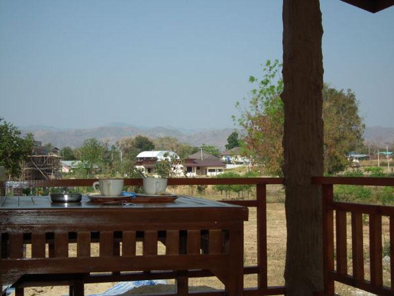 Ngoại cảnh khách sạn