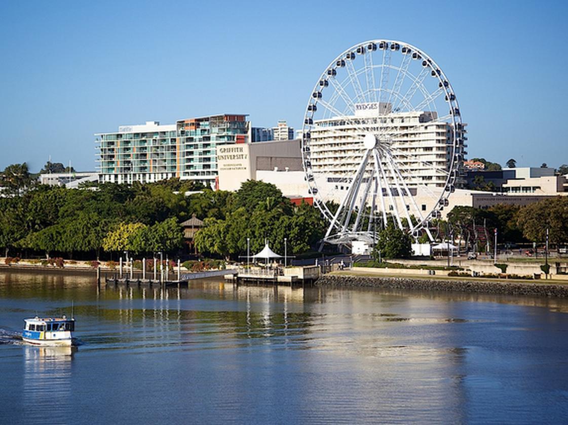 Khu vực xung quanh