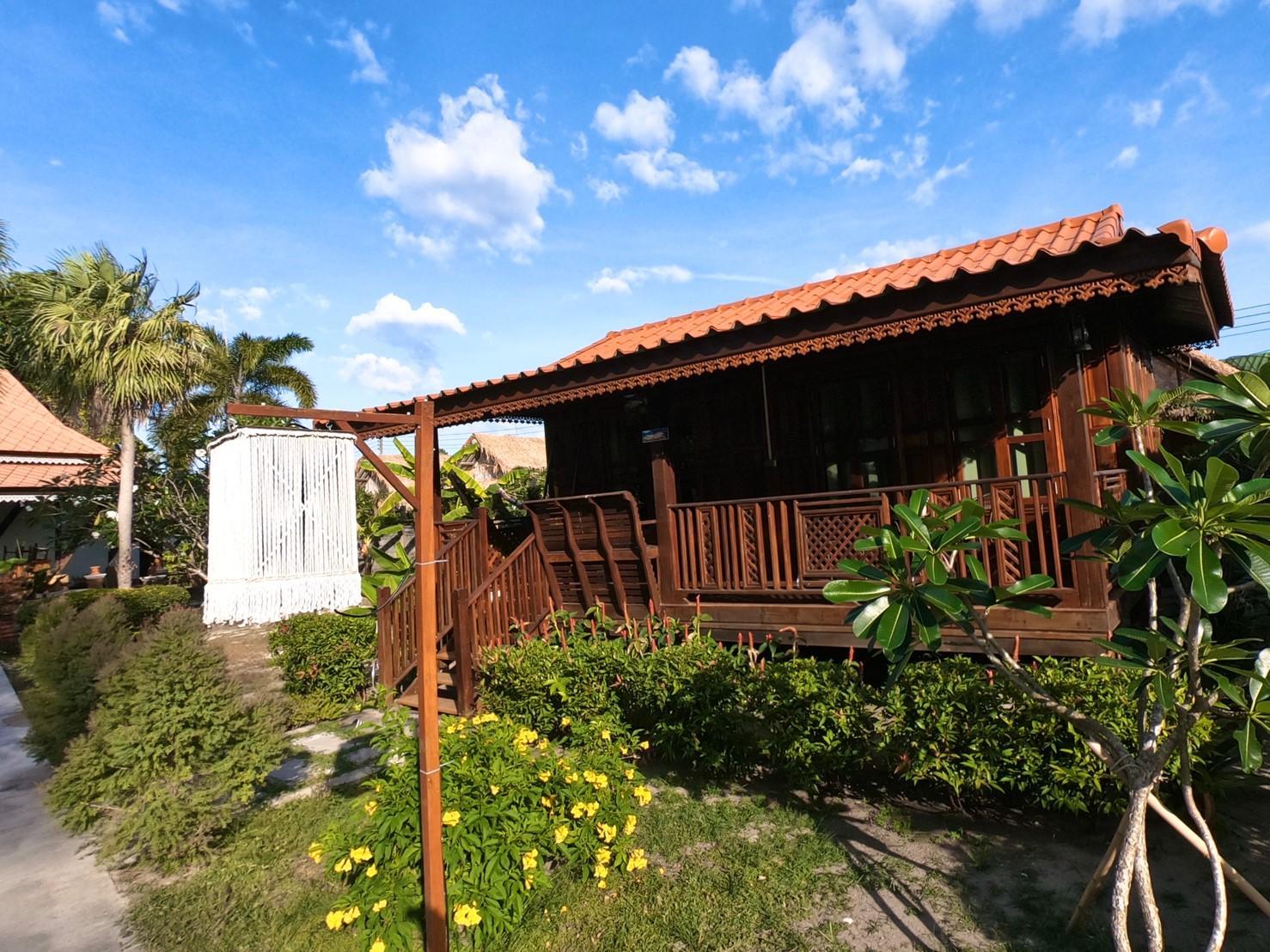 Ngoại cảnh khách sạn