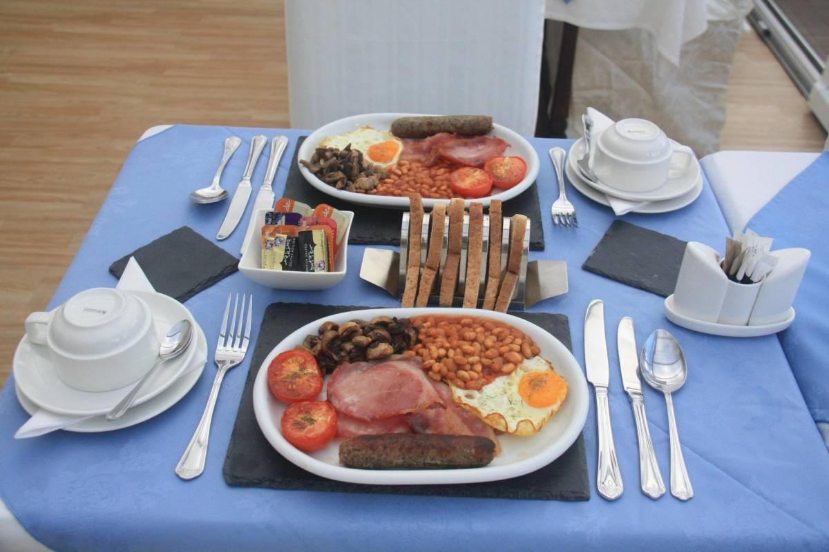 Đồ ăn và thức uống