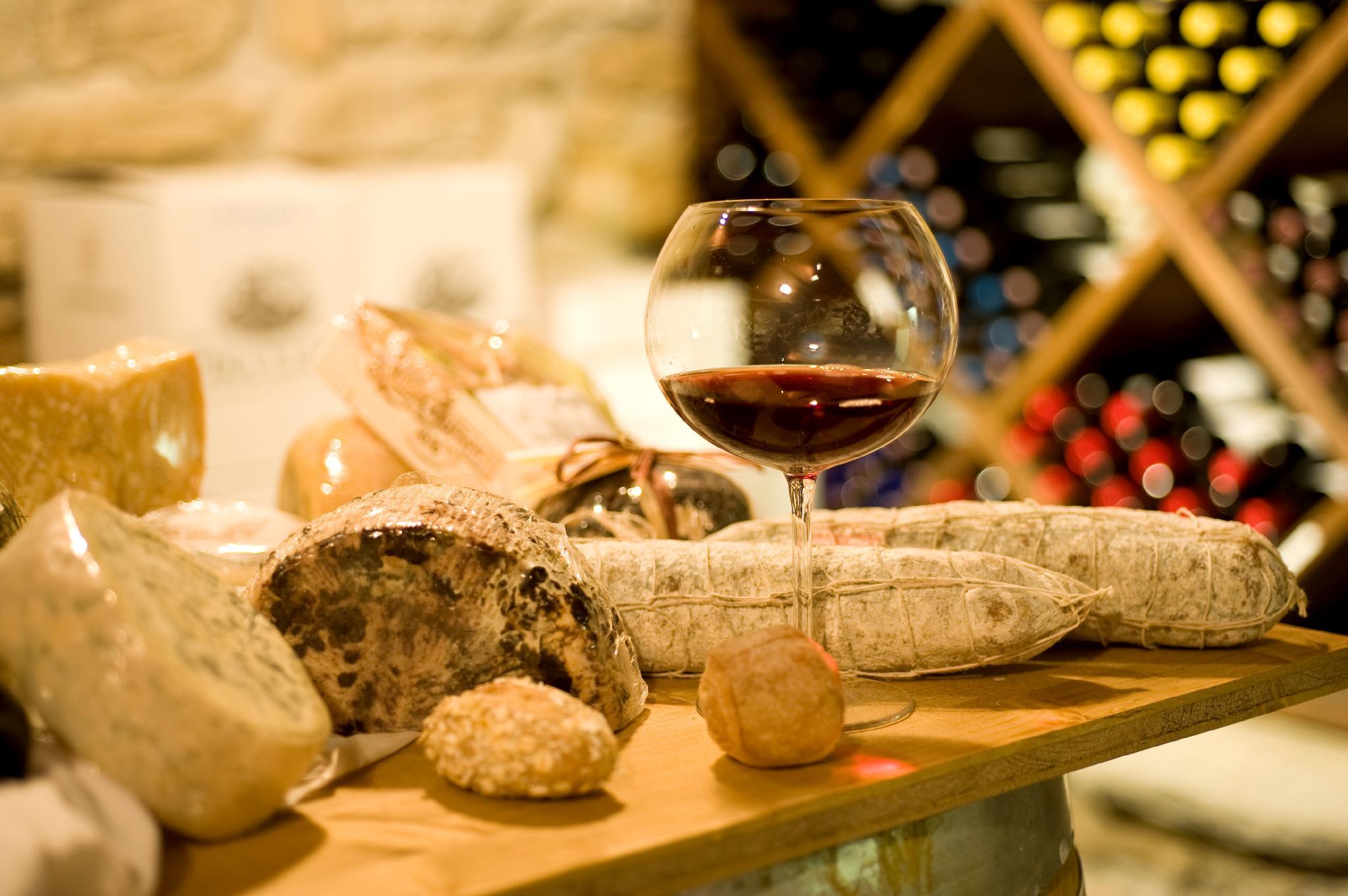 Đồ ăn và thức uống